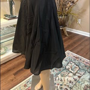 STUNNING & ELEGANT EVENING SKIRT IN EXCELLENT CONDITION